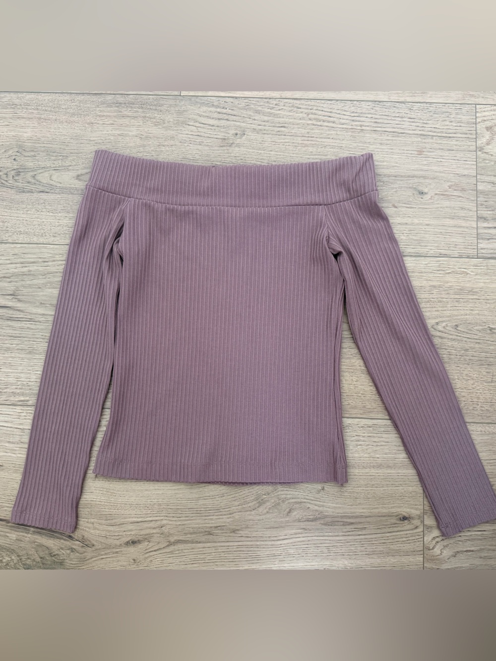 Wilfred Aritzia Off The Shoulder Long Sleeve Small